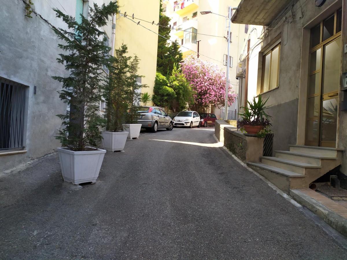 Top Apartment Catanzaro Buitenkant foto